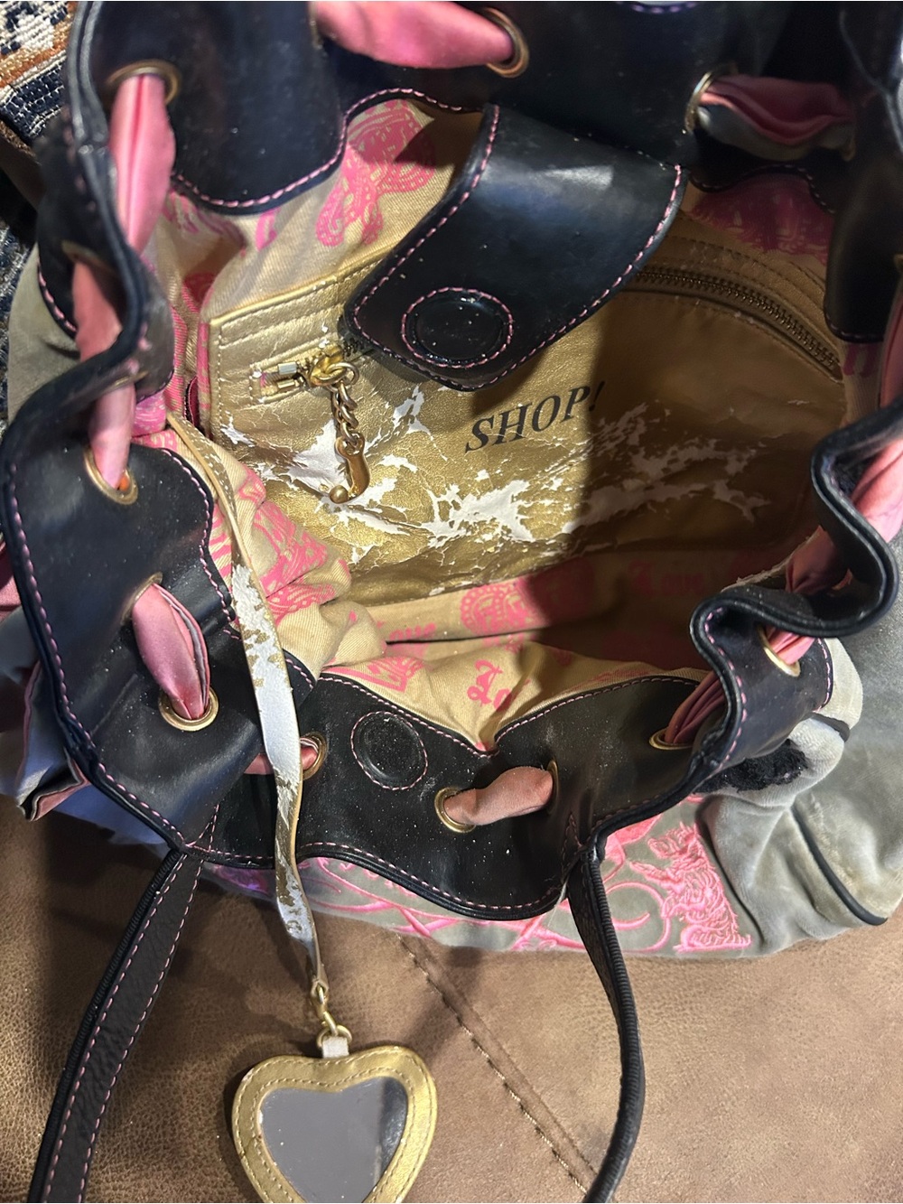 Juicy Couture Pink Y2K VINTAGE & Gray Velvet Drawstring Tote with Black Flower - Picture 10 of 11